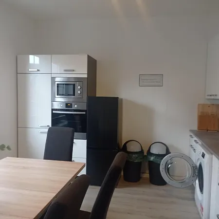 Apartmán Work And Meinezhagen 5 Schlafzimmer 10 Betten, 2 Badezimmer,150 Qm *