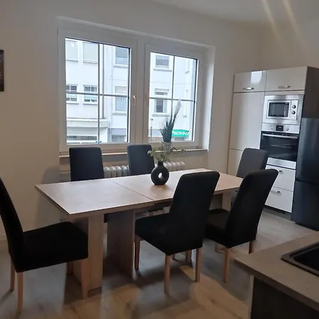 Apartmán Work And Meinezhagen 5 Schlafzimmer 10 Betten, 2 Badezimmer,150 Qm Meinerzhagen