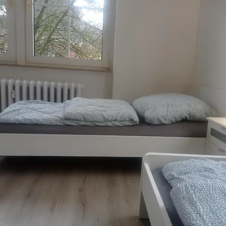 Work And Meinezhagen 5 Schlafzimmer 10 Betten, 2 Badezimmer,150 Qm Apartmán Meinerzhagen