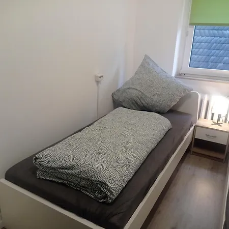 Work And Meinezhagen 5 Schlafzimmer 10 Betten, 2 Badezimmer,150 Qm Apartmán Meinerzhagen