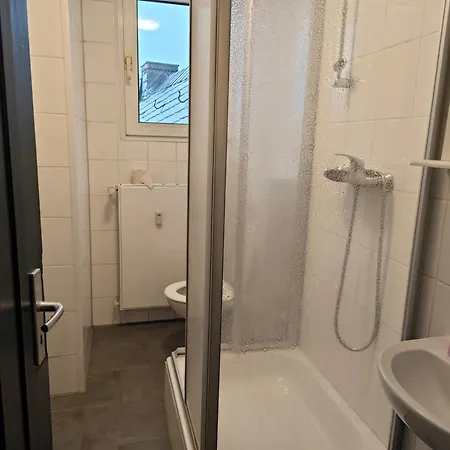 Work And Meinezhagen 5 Schlafzimmer 10 Betten, 2 Badezimmer,150 Qm Meinerzhagen