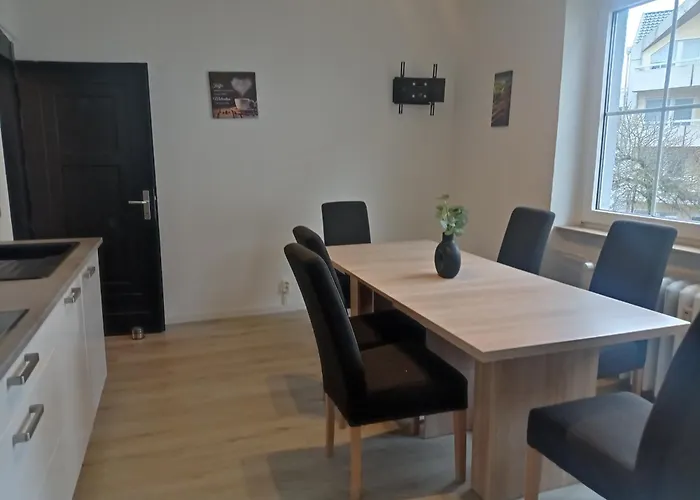 Apartamento Work And Meinezhagen 5 Schlafzimmer 10 Betten, 2 Badezimmer,150 Qm *