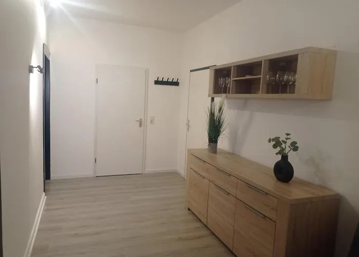 Work And Meinezhagen 5 Schlafzimmer 10 Betten, 2 Badezimmer,150 Qm Apartamento *