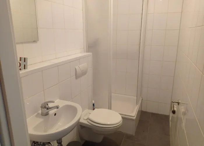 Work And Meinezhagen 5 Schlafzimmer 10 Betten, 2 Badezimmer,150 Qm Meinerzhagen