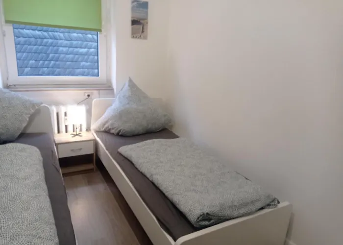 Work And Meinezhagen 5 Schlafzimmer 10 Betten, 2 Badezimmer,150 Qm Apartamento