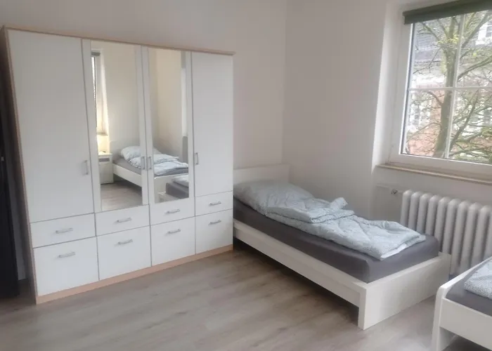 Apartamento Work And Meinezhagen 5 Schlafzimmer 10 Betten, 2 Badezimmer,150 Qm *