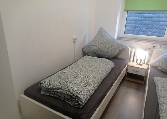 Work And Meinezhagen 5 Schlafzimmer 10 Betten, 2 Badezimmer,150 Qm Apartamento Meinerzhagen