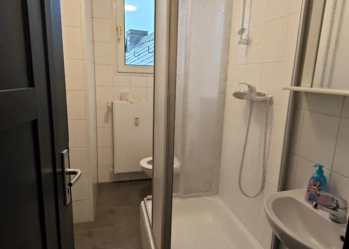 Work And Meinezhagen 5 Schlafzimmer 10 Betten, 2 Badezimmer,150 Qm Meinerzhagen