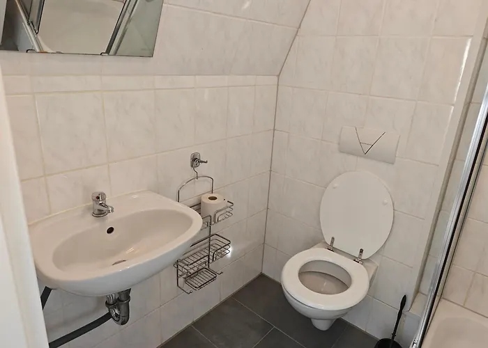 Work And Meinezhagen 5 Schlafzimmer 10 Betten, 2 Badezimmer,150 Qm Apartamento *