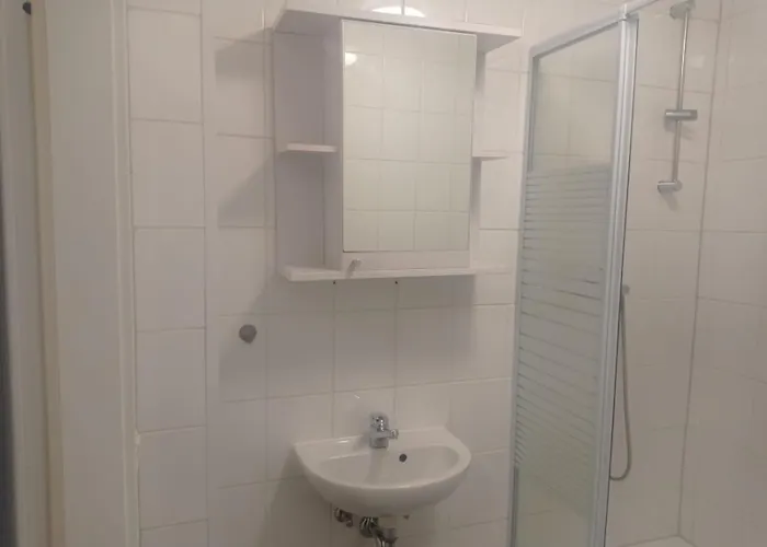 Work And Meinezhagen 5 Schlafzimmer 10 Betten, 2 Badezimmer,150 Qm Apartamento *